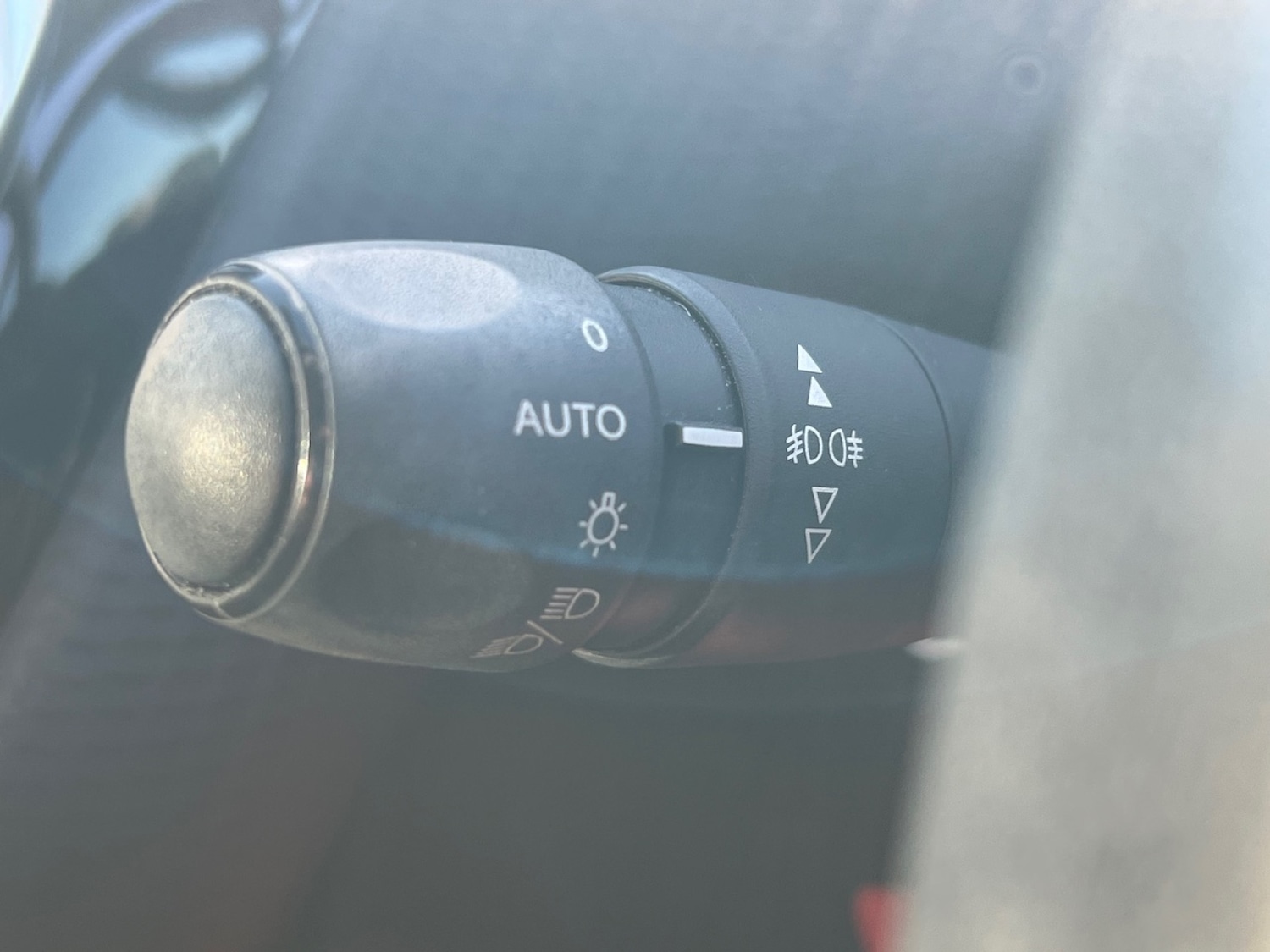Used Peugeot 2008 2017 for sale - 76172347: Photo 20