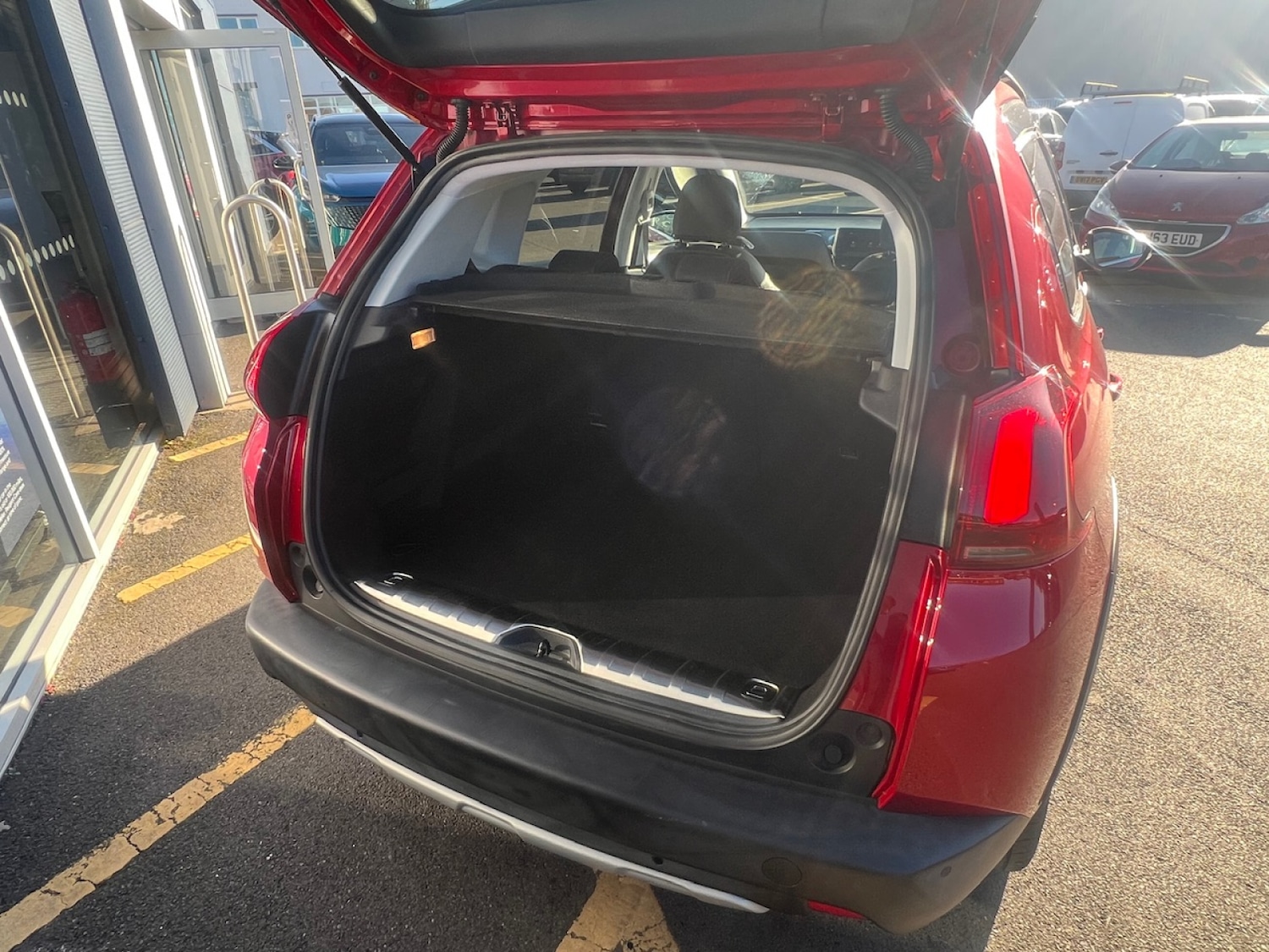 Used Peugeot 2008 2017 for sale - 76172347: Photo 5
