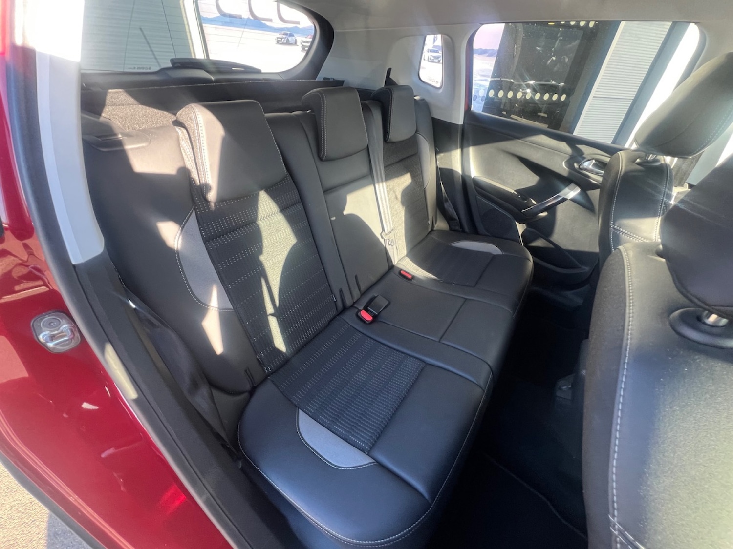 Used Peugeot 2008 2017 for sale - 76172347: Photo 9