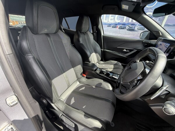 Used Peugeot 2008 2024 for sale - 75763893: Photo 11