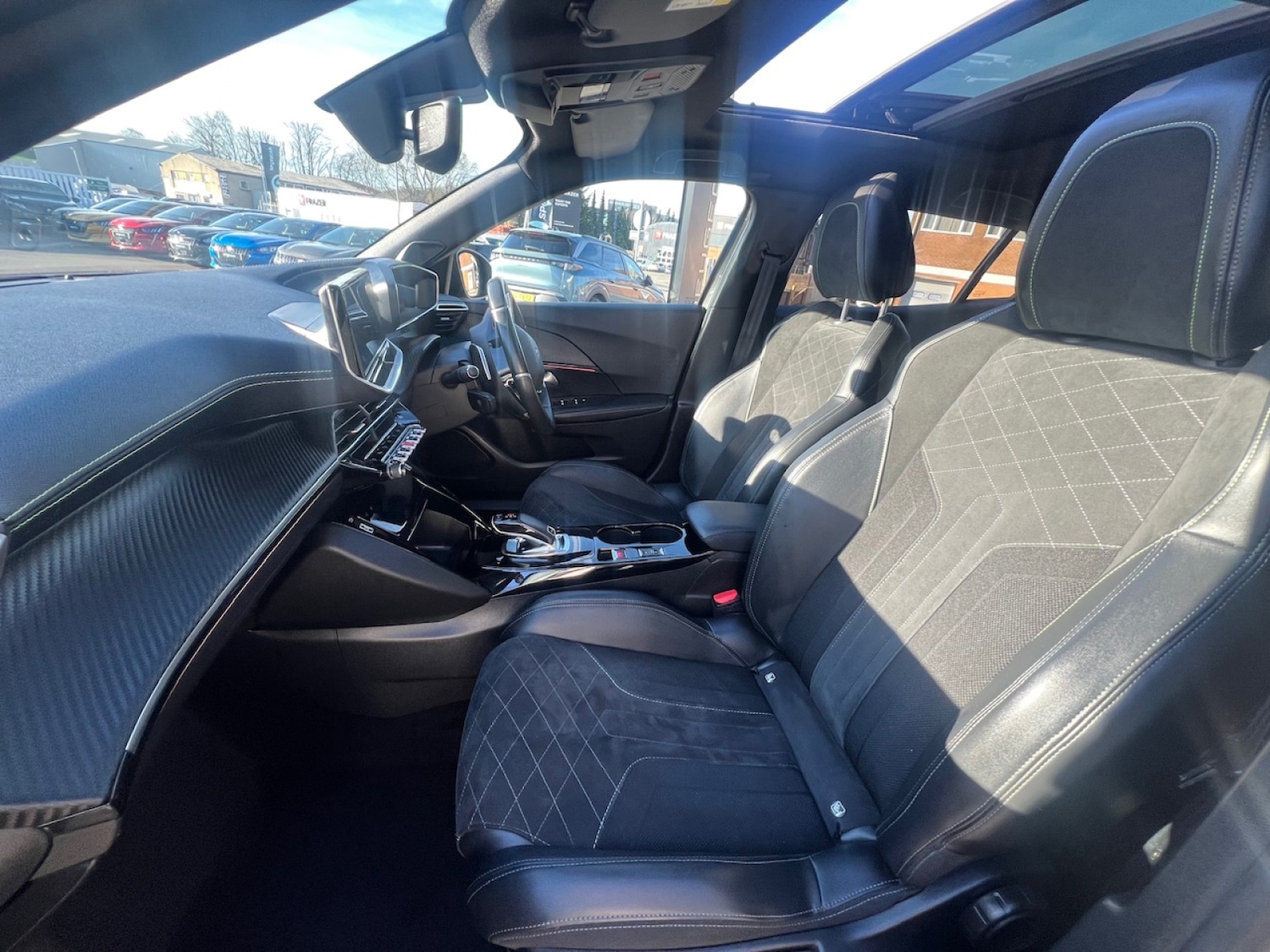 Used Peugeot 2008 2021 for sale - 77653130: Photo 17