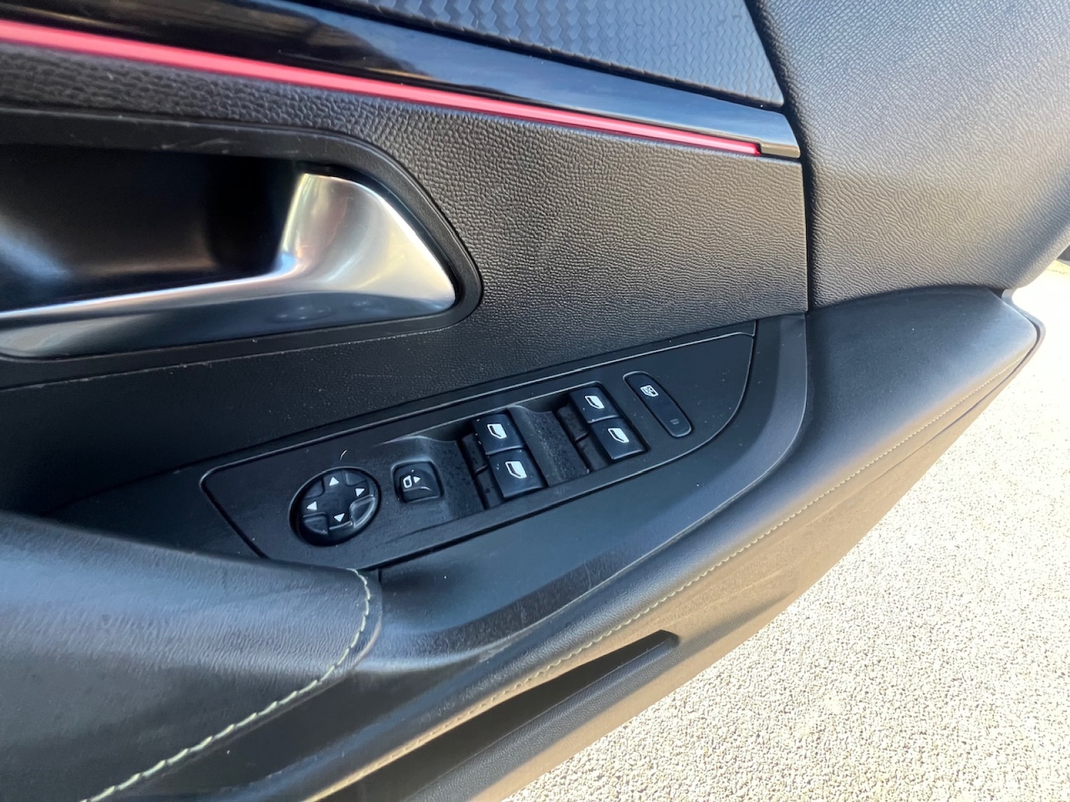 Used Peugeot 2008 2021 for sale - 77653130: Photo 19