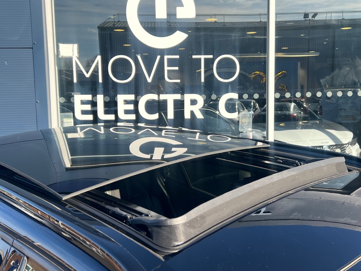 Used Peugeot 2008 2021 for sale - 77653130: Photo 4