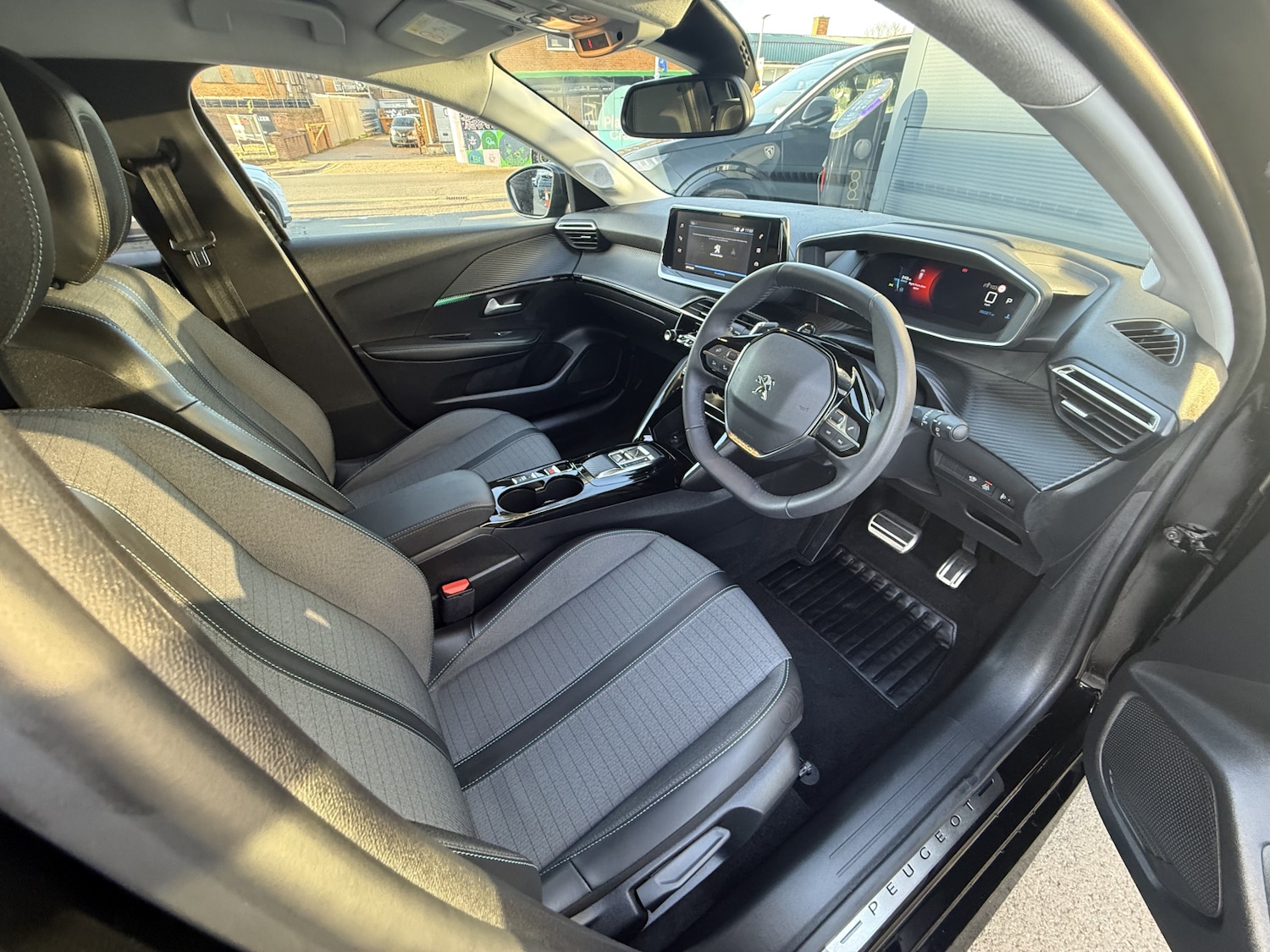 Used Peugeot 208 2023 for sale - 77965199: Photo 16