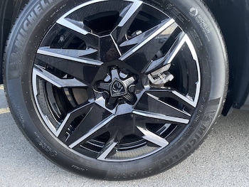 Used Peugeot 5008 2024 for sale - 77256421: Photo