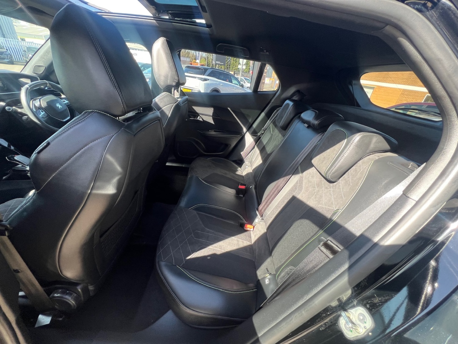 Used Peugeot 2008 2022 for sale - 77975529: Photo 11