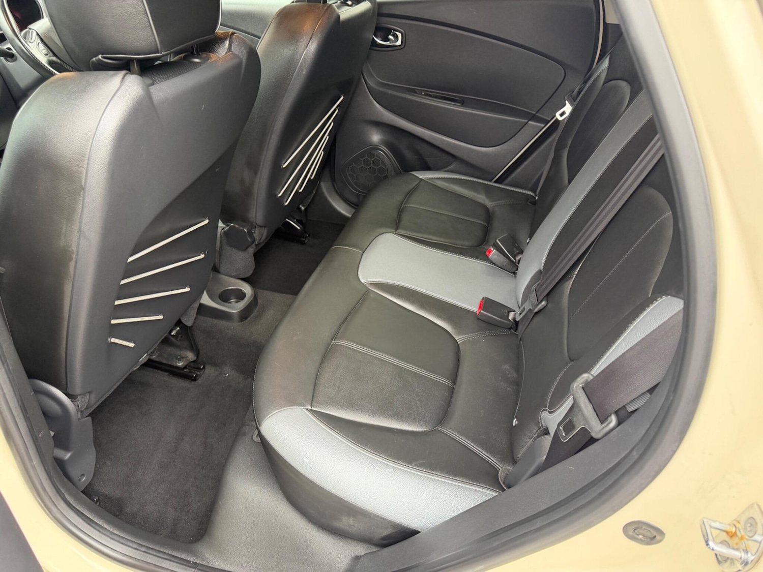 Used Renault Captur 2017 for sale - 77784789: Photo 22