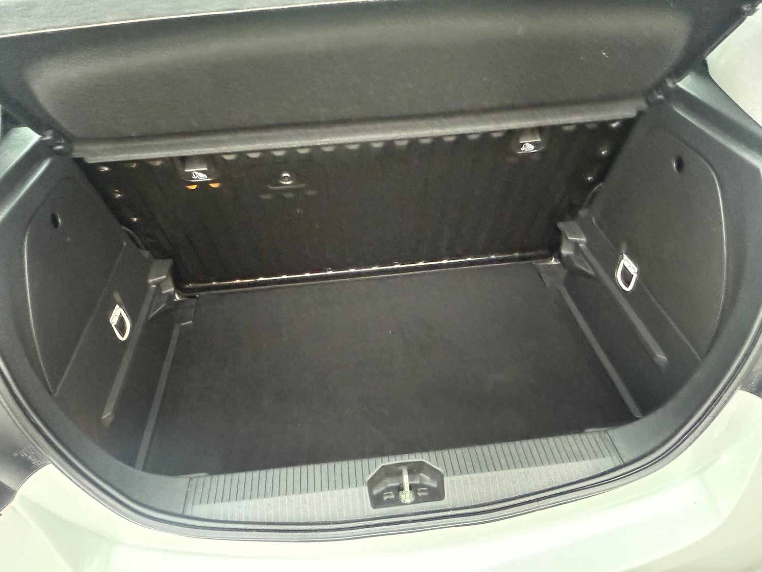 Used Vauxhall Corsa 2016 for sale - 77155752: Photo 17