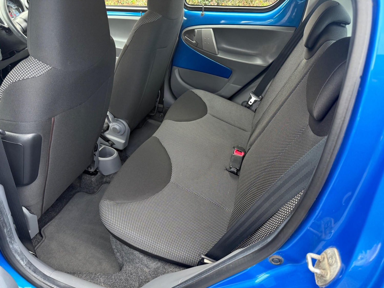 Used Toyota AYGO 2010 for sale - 77155988: Photo 19