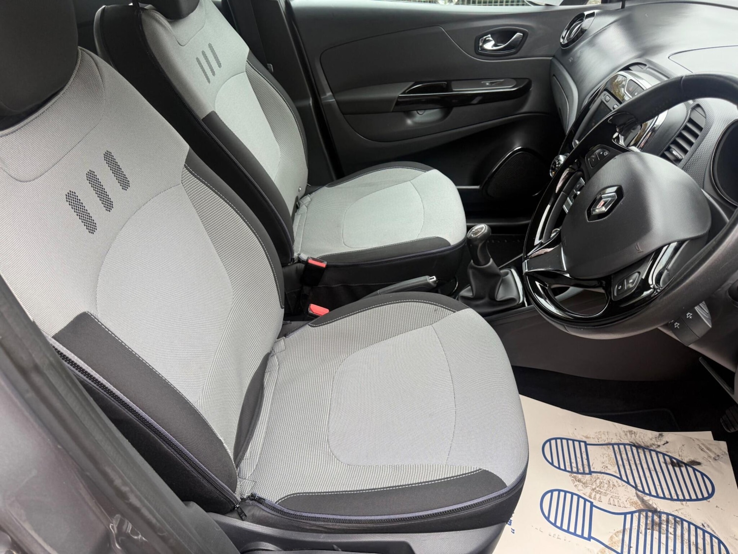 Used Renault Captur 2014 for sale - 77156629: Photo 12