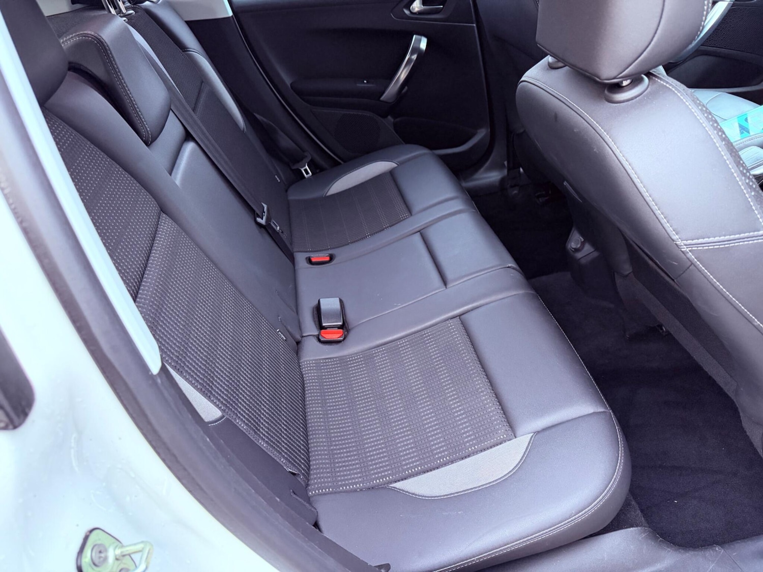 Used Peugeot 2008 2015 for sale - 77598754: Photo 14