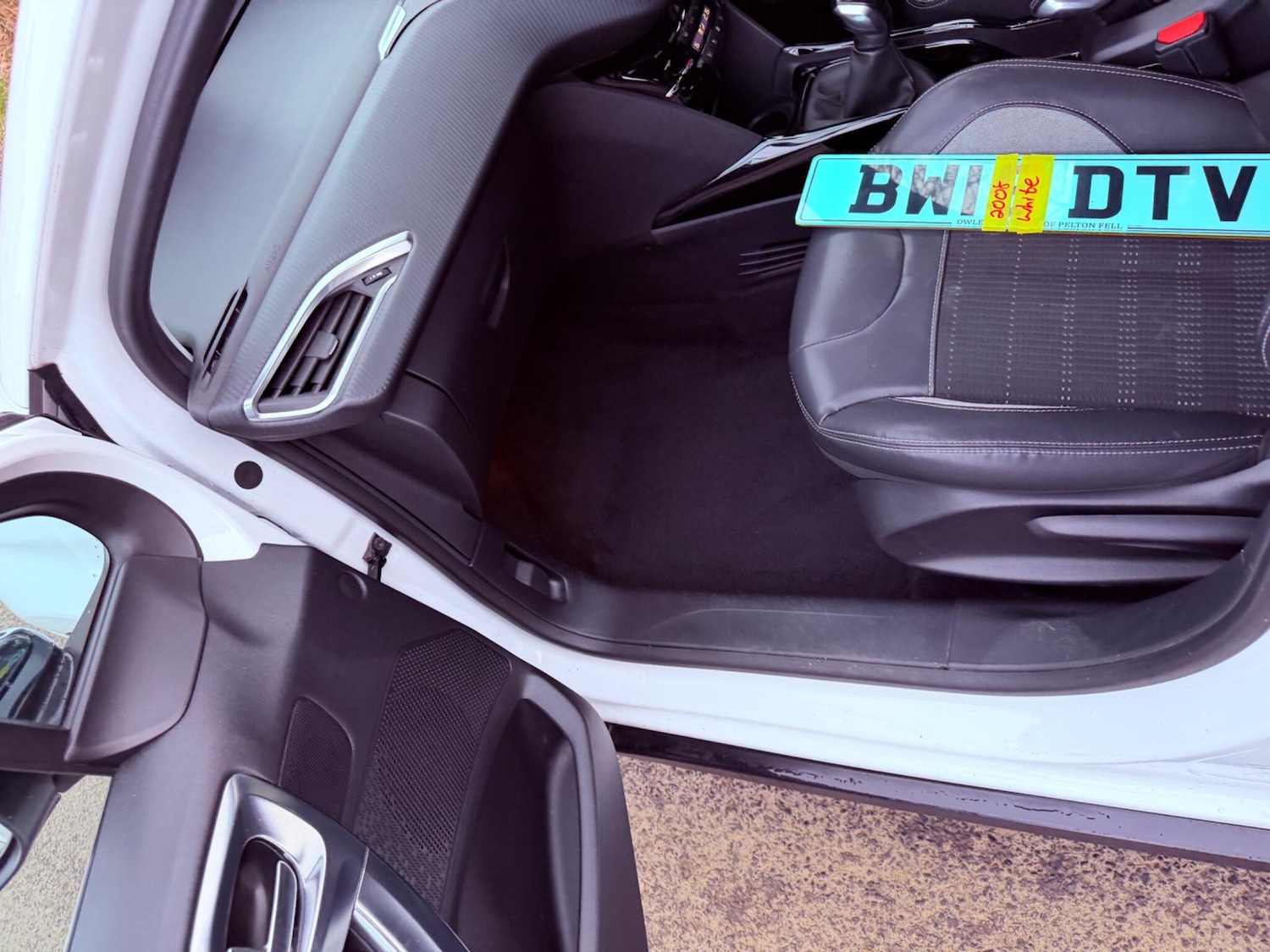 Used Peugeot 2008 2015 for sale - 77598754: Photo 15