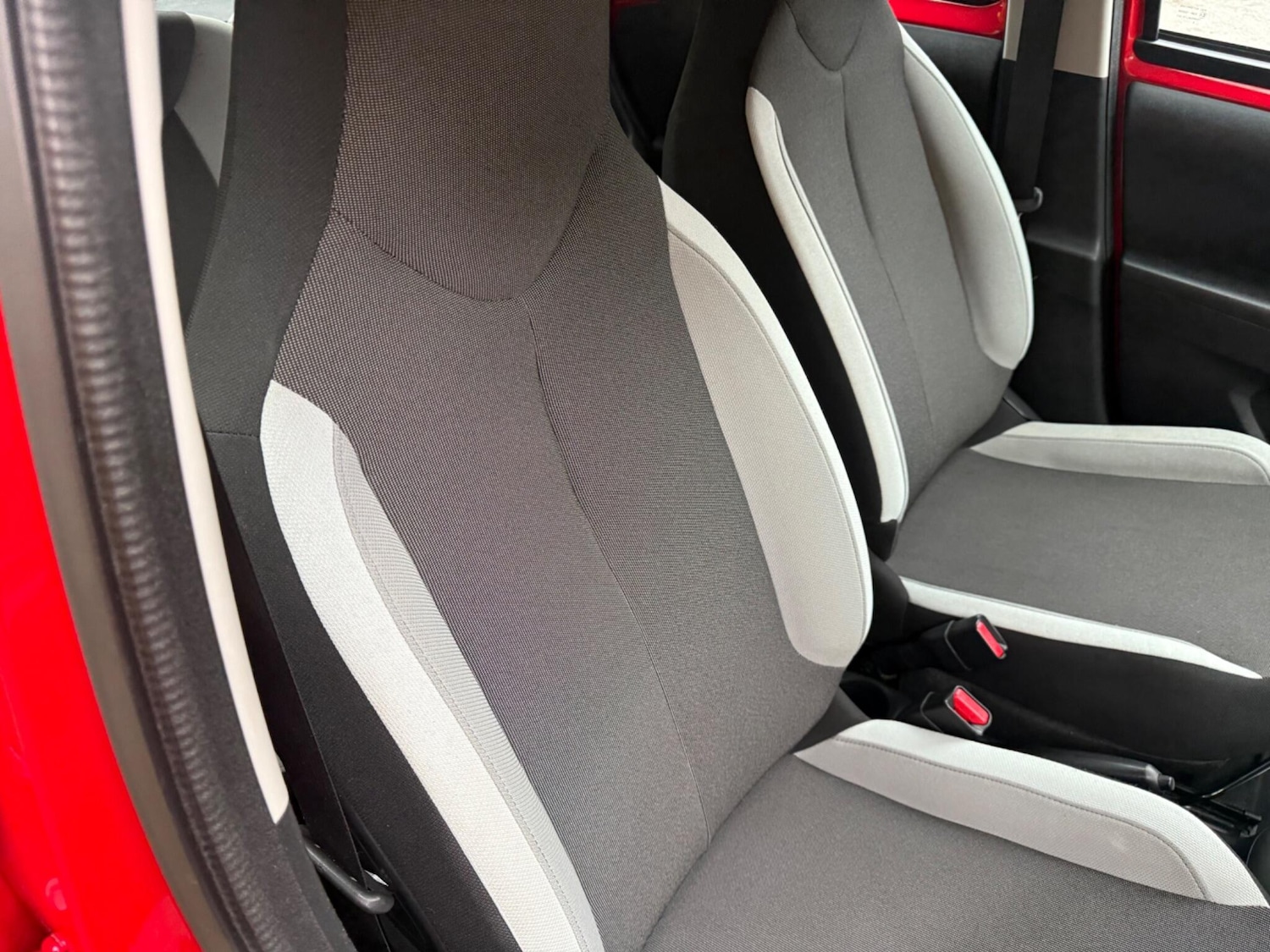 Used Toyota AYGO 2015 for sale - 77156561: Photo 10