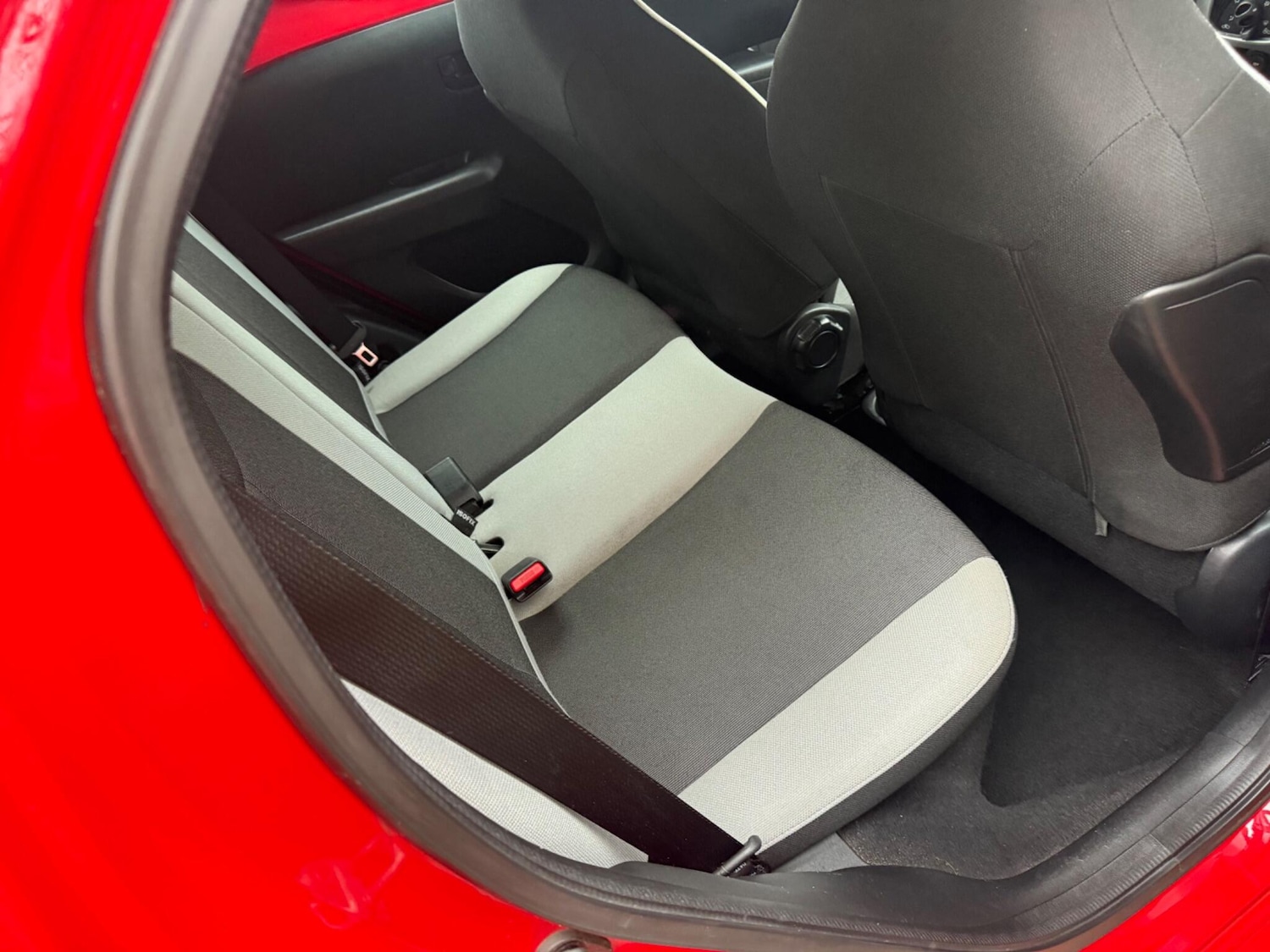 Used Toyota AYGO 2015 for sale - 77156561: Photo 13