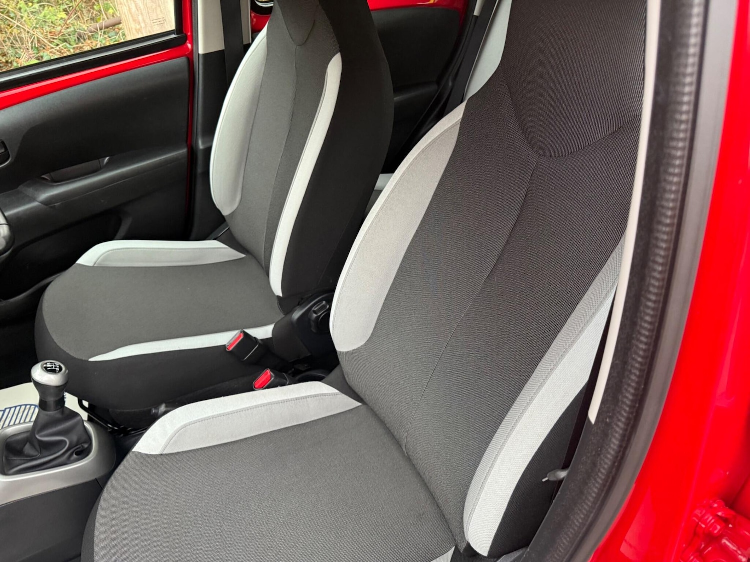 Used Toyota AYGO 2015 for sale - 77156561: Photo 16