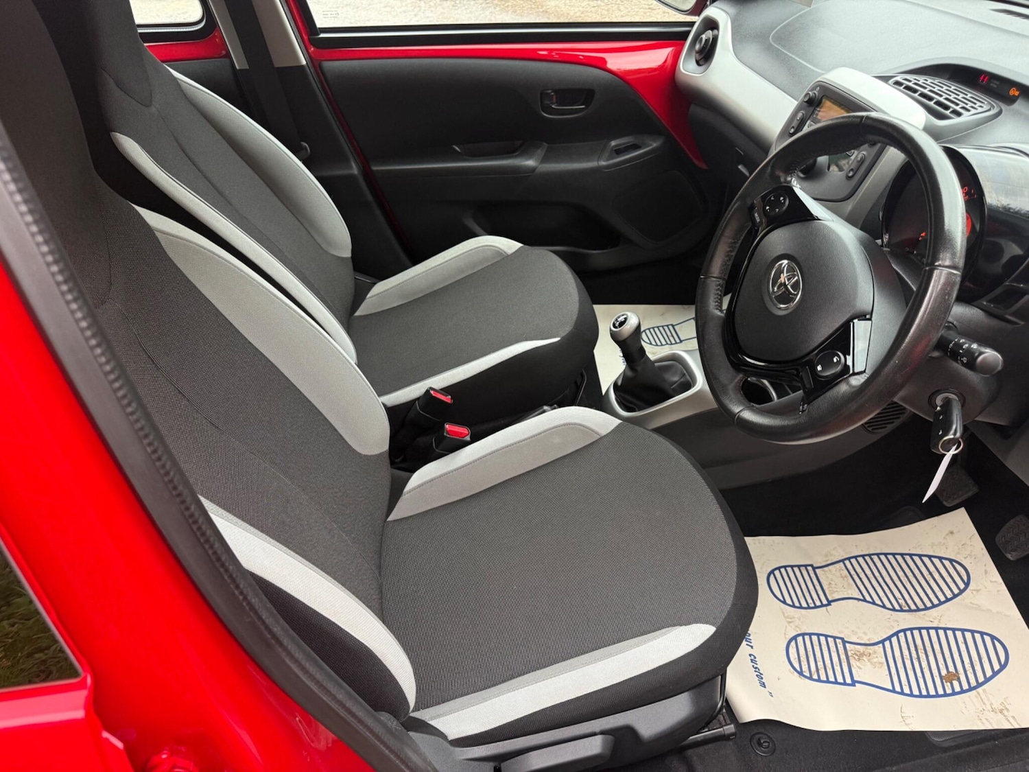 Used Toyota AYGO 2015 for sale - 77156561: Photo 9