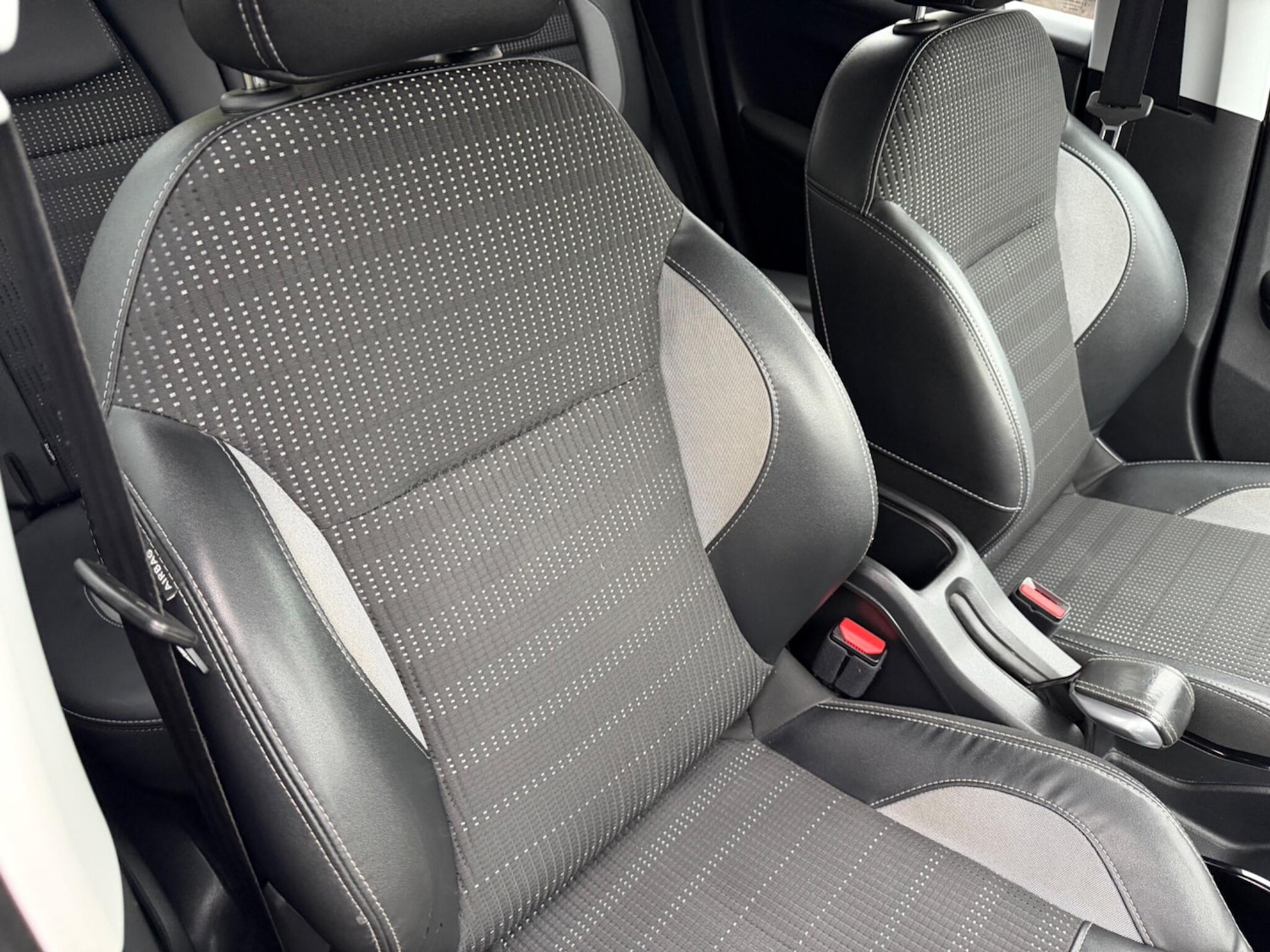 Used Peugeot 2008 2016 for sale - 77612905: Photo 19