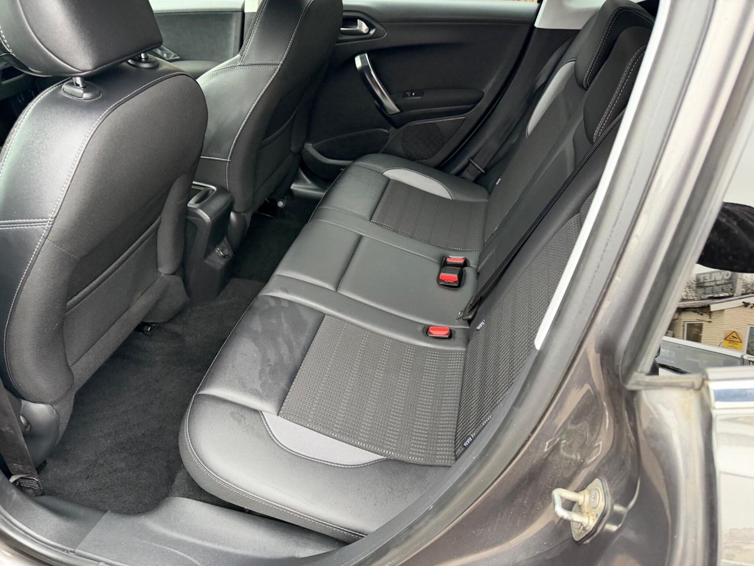 Used Peugeot 2008 2016 for sale - 77612905: Photo 26