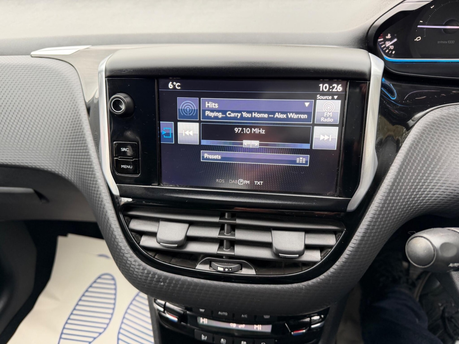 Used Peugeot 2008 2016 for sale - 77612905: Photo 28