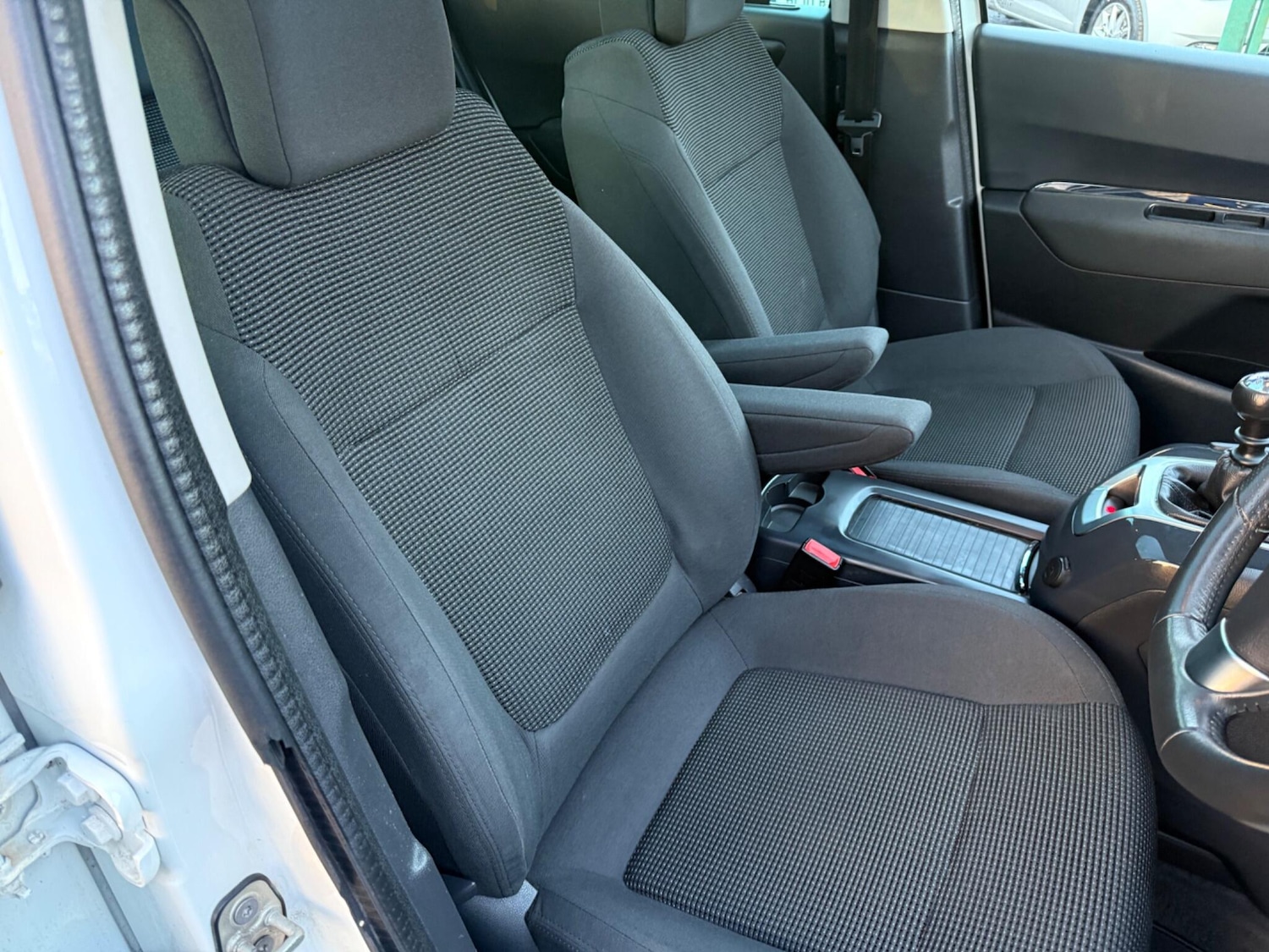 Used Peugeot 5008 2014 for sale - 77156631: Photo 16