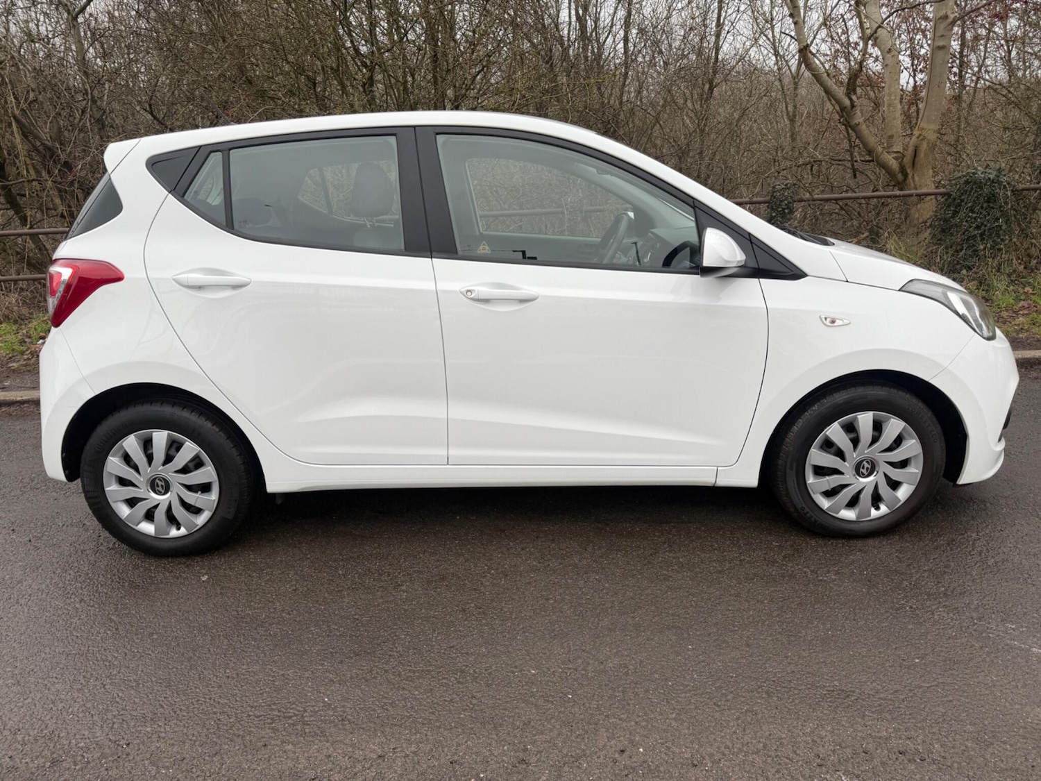 Used Hyundai i10 2016 for sale - 77291211: Photo 2