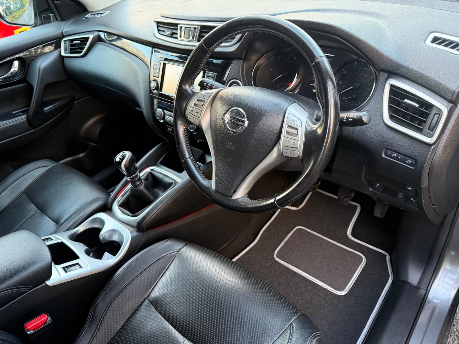 Used Nissan Qashqai 2016 for sale - 77155963: Photo 15