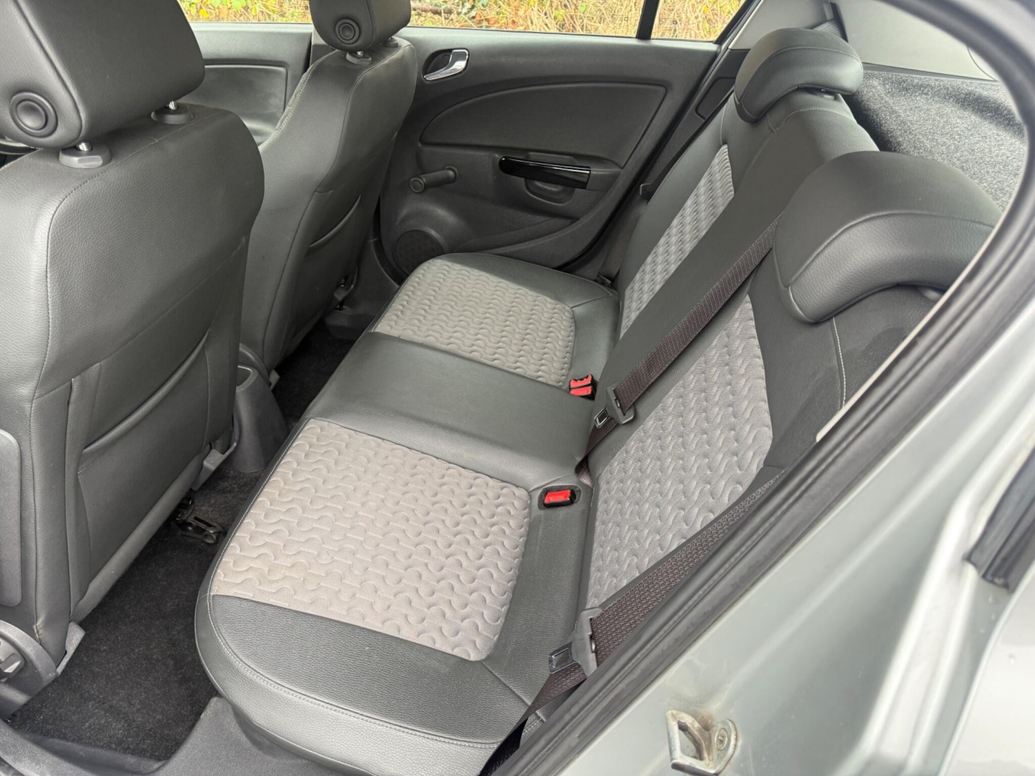 Used Vauxhall Corsa 2013 for sale - 77156677: Photo 16