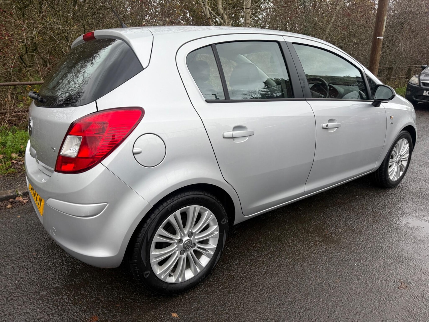 Used Vauxhall Corsa 2013 for sale - 77156677: Photo 3