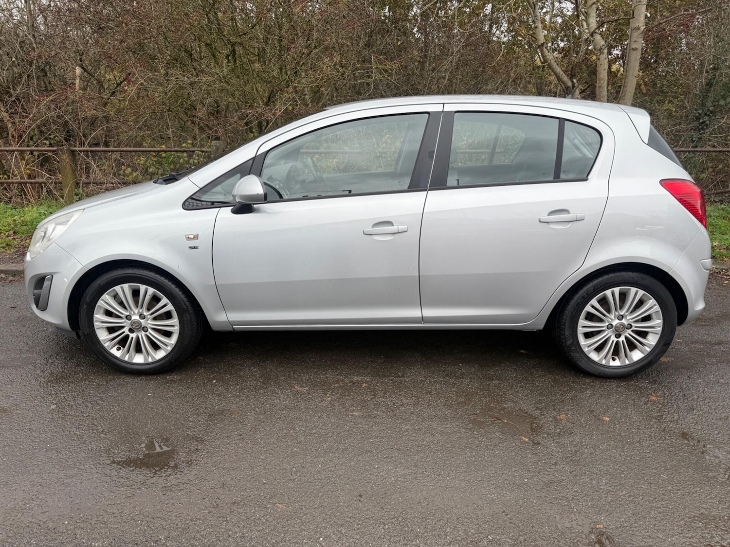 Used Vauxhall Corsa 2013 for sale - 77156677: Photo 9