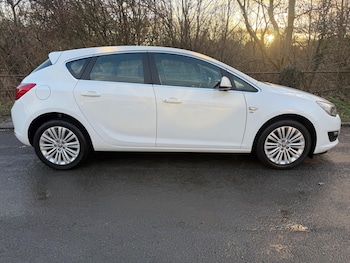 Used Vauxhall Astra 2014 for sale - 77155992: Photo