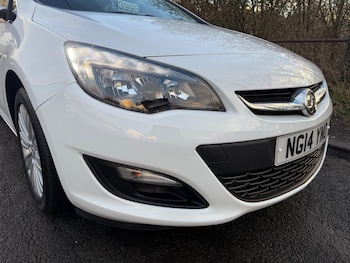 Used Vauxhall Astra 2014 for sale - 77155992: Photo