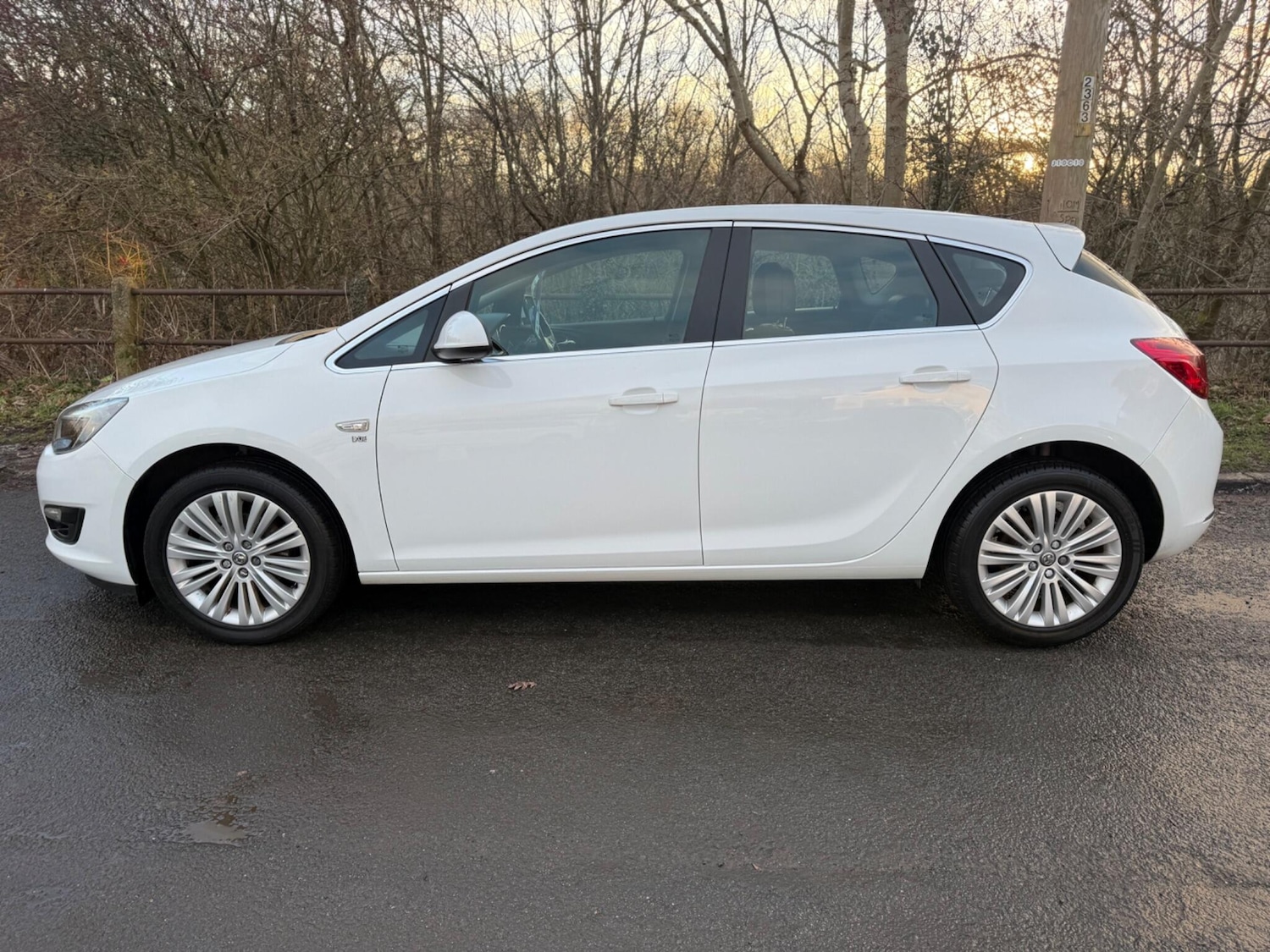 Used Vauxhall Astra 2014 for sale - 77155992: Photo 9