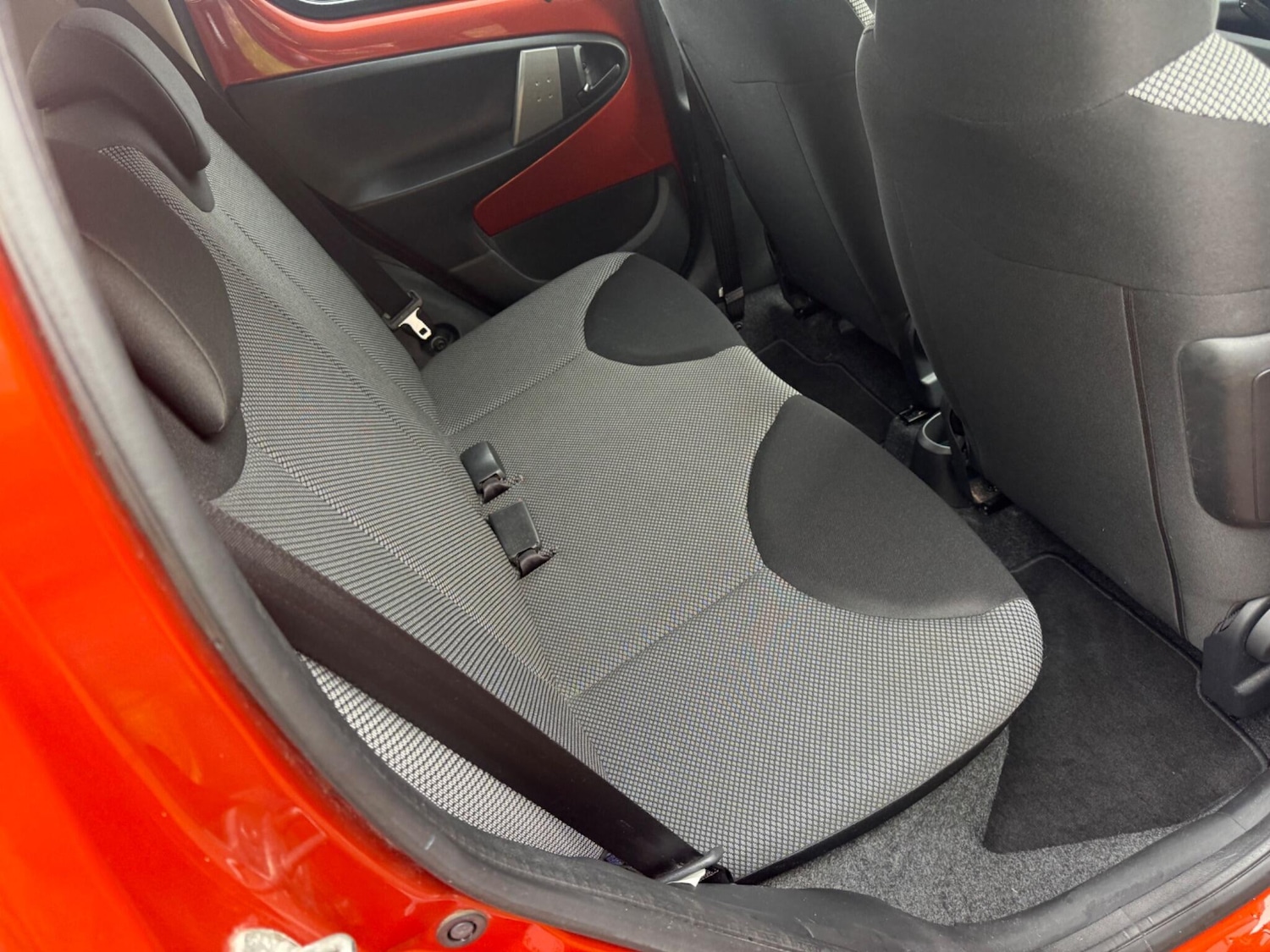 Used Toyota AYGO 2012 for sale - 77155343: Photo 17