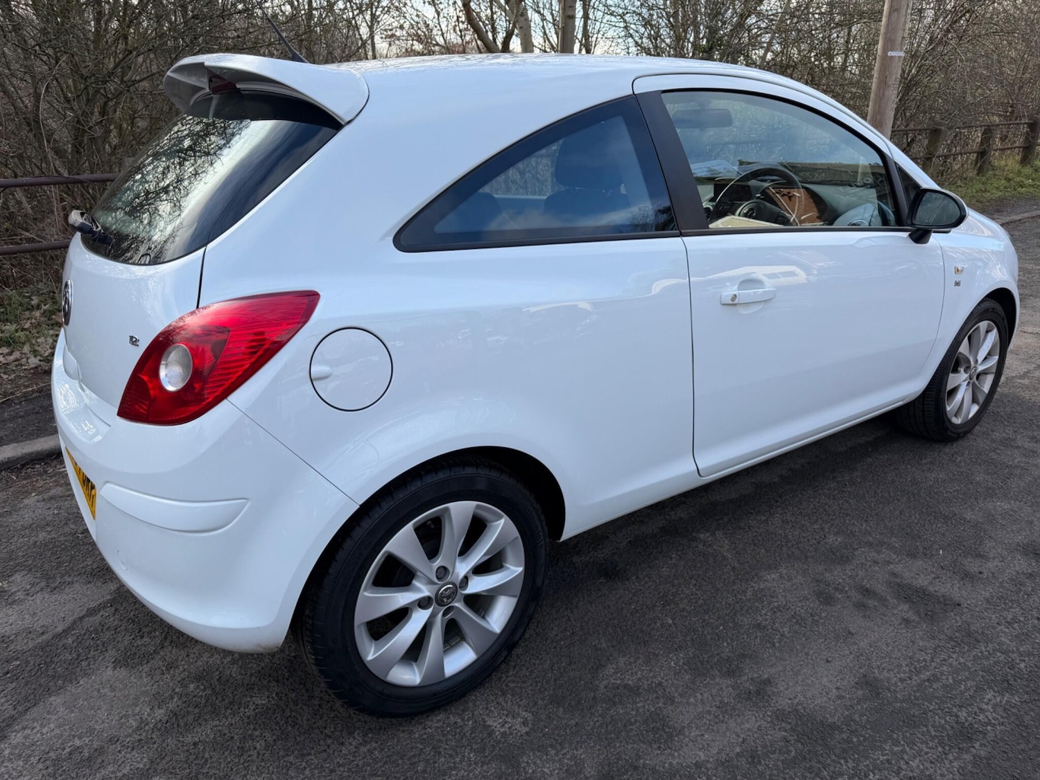 Used Vauxhall Corsa 2014 for sale - 77625146: Photo 3