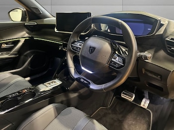 Used Peugeot 2008 2024 for sale - 76710710: Photo