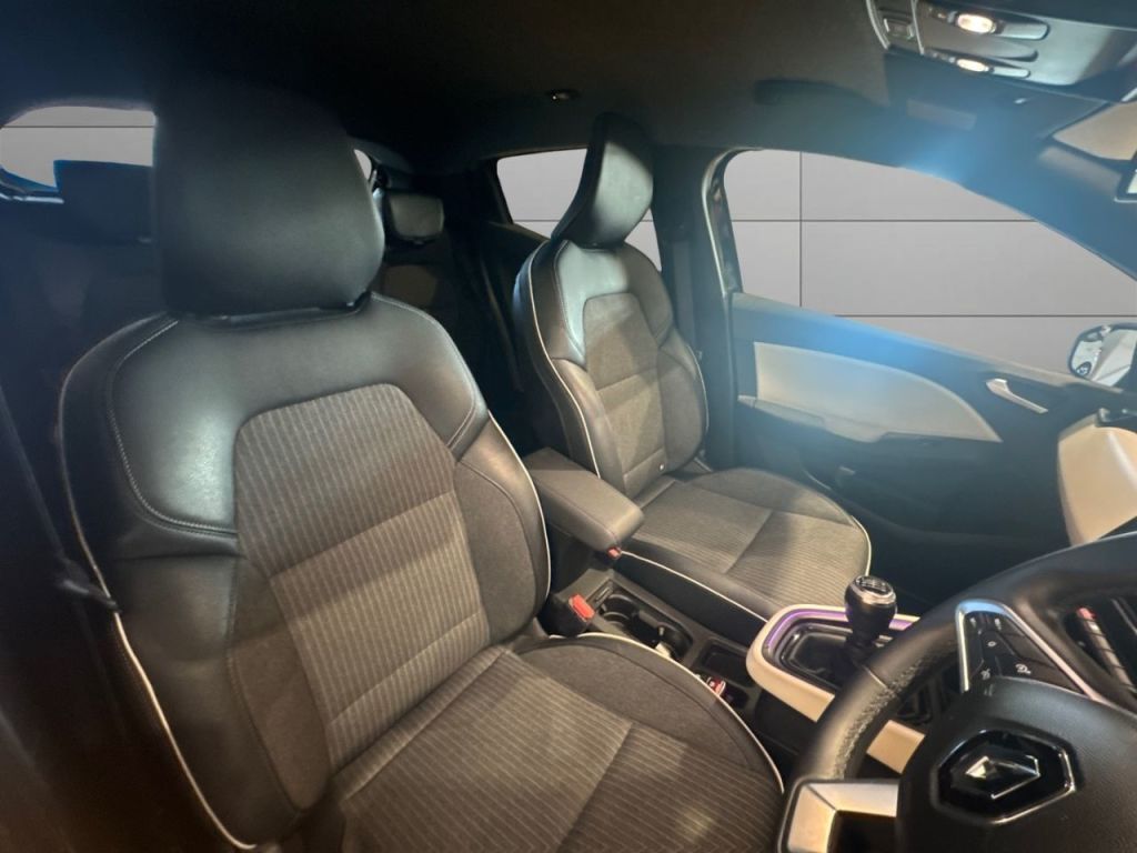 Used Renault Clio 2023 for sale - 77967778: Photo 11