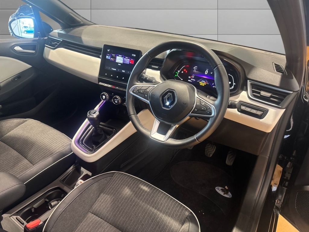 Used Renault Clio 2023 for sale - 77967778: Photo 9