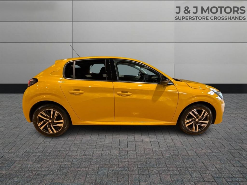 Used Peugeot 208 2023 for sale - 76882942: Photo 10