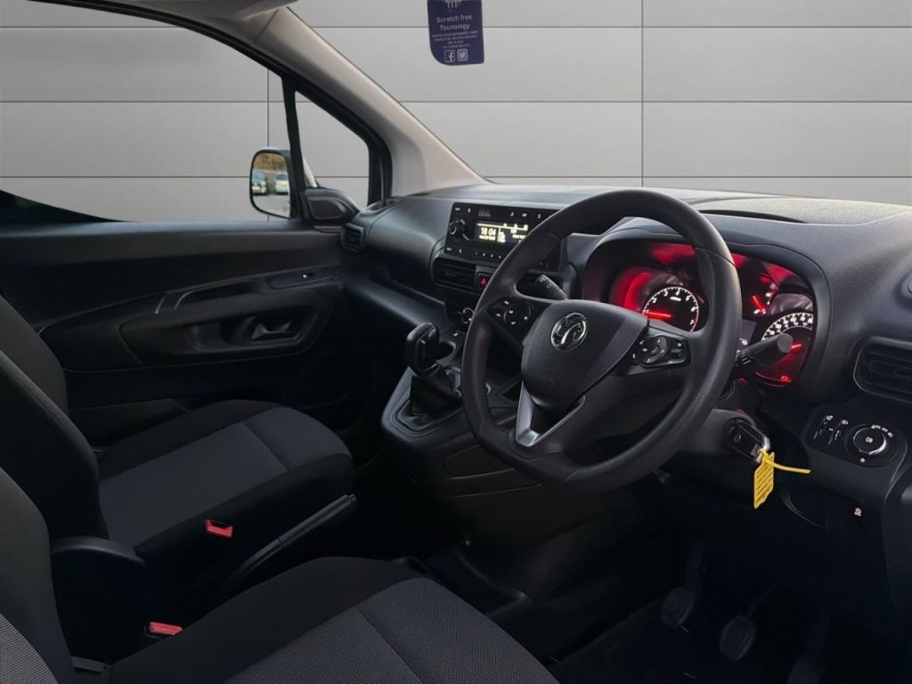 Used Vauxhall Combo 2020 for sale - 76428885: Photo 2