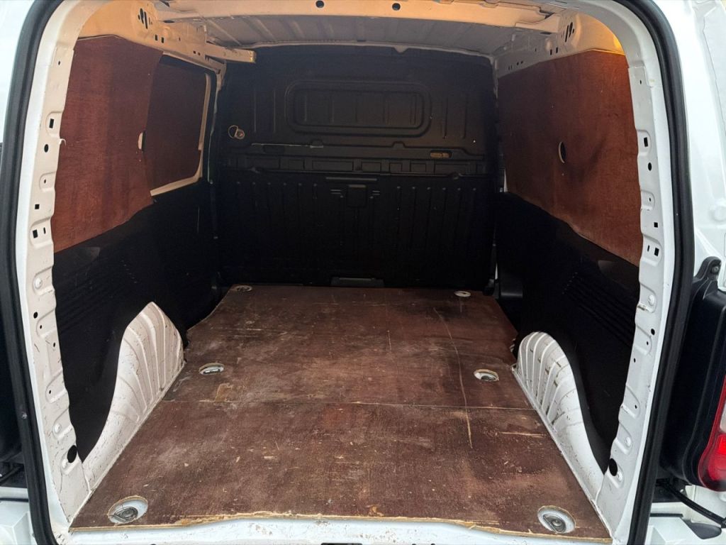 Used Vauxhall Combo 2020 for sale - 76428885: Photo 6