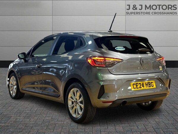 Used Renault Clio 2024 for sale - 74516226: Photo 8