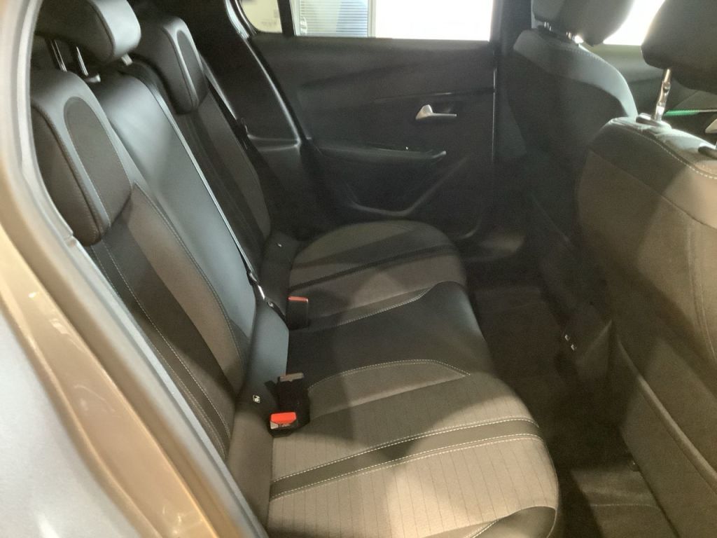 Used Peugeot 208 2022 for sale - 76569359: Photo 11