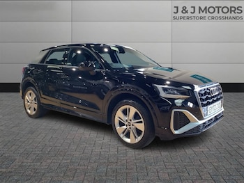 Audi - Q2