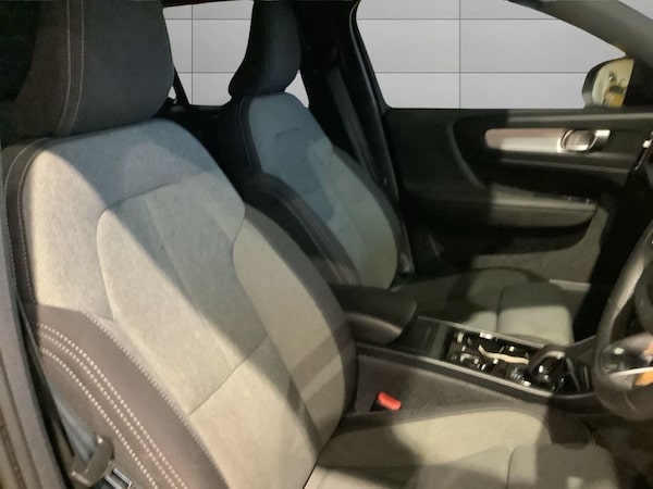 Used Volvo XC40 2023 for sale - 76303219: Photo 11