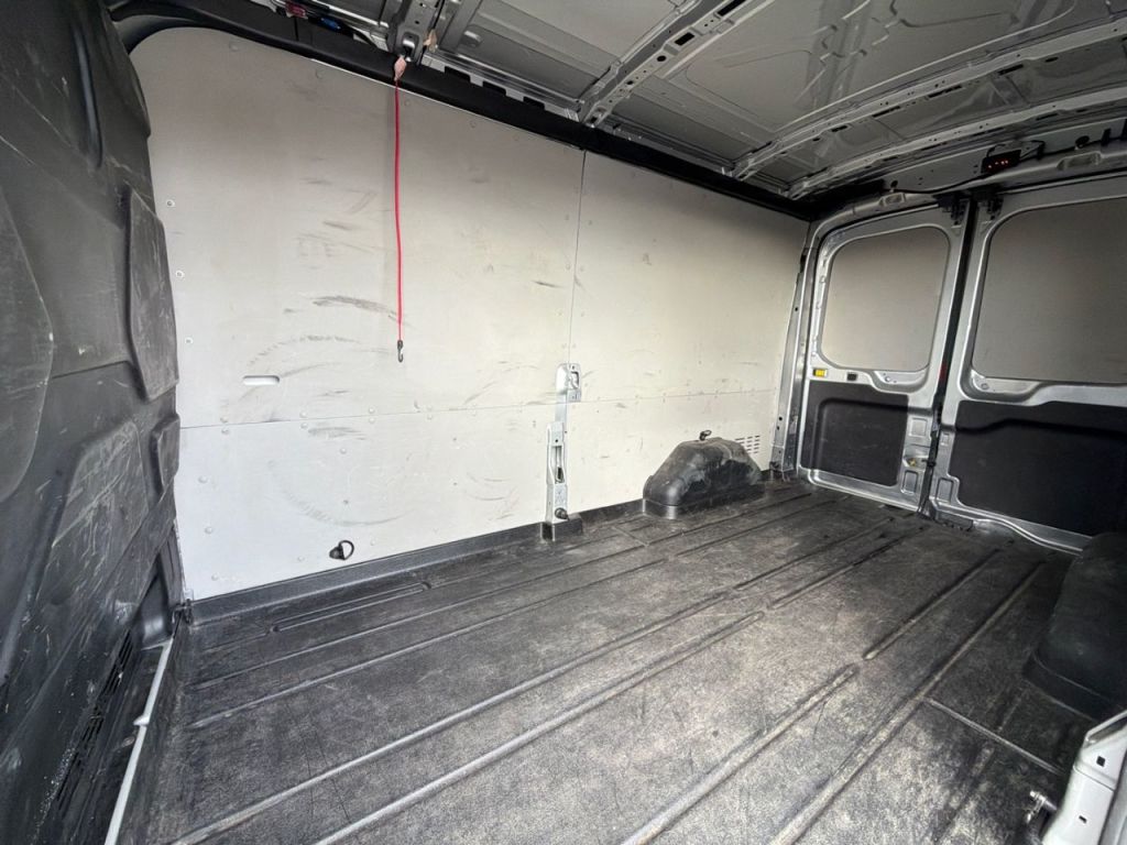 Used Ford Transit 2023 for sale - 76385585: Photo 4