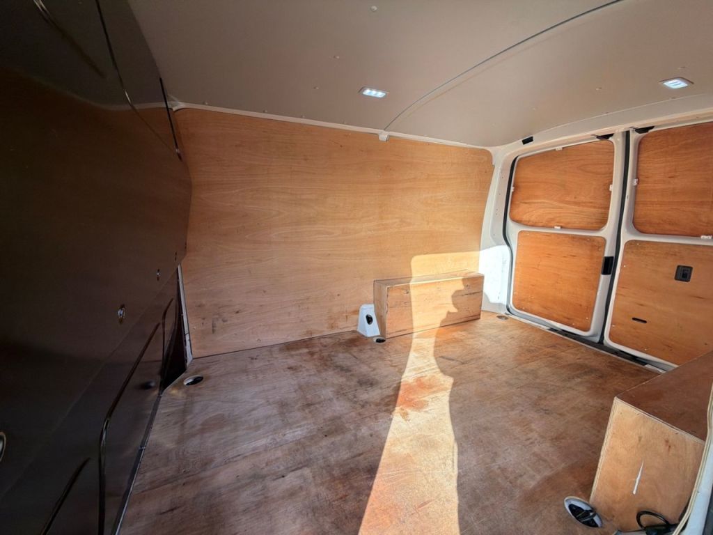 Used Volkswagen Transporter 2022 for sale - 77262480: Photo 11
