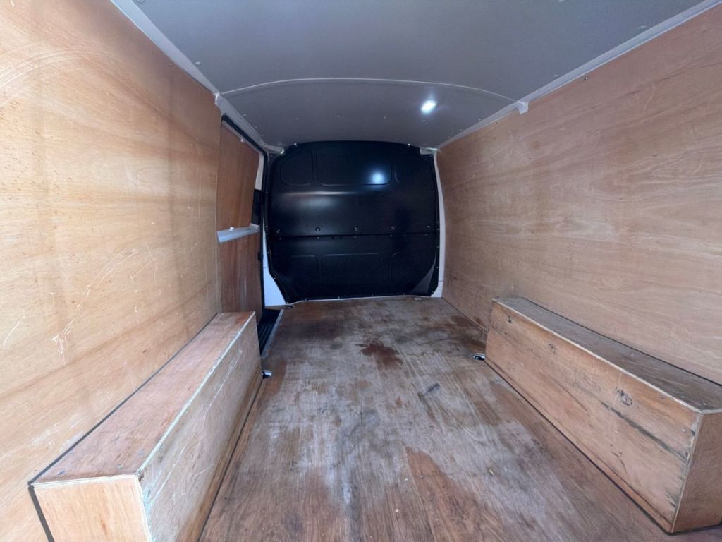 Used Volkswagen Transporter 2022 for sale - 77262480: Photo 6