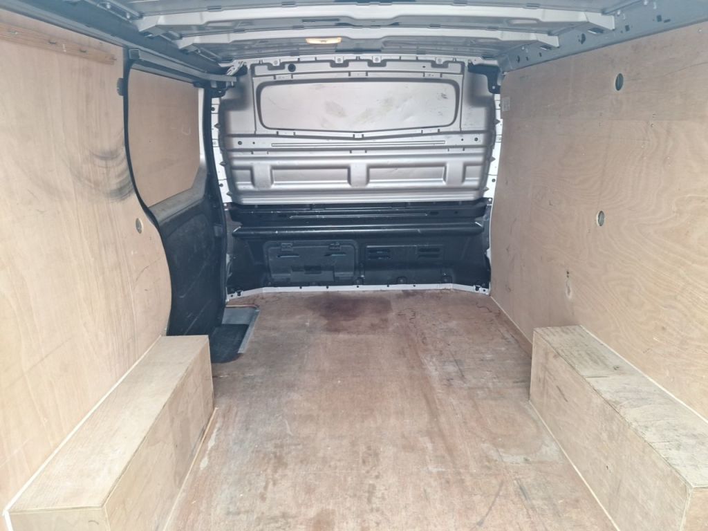 Used Vauxhall Vivaro 2019 for sale - 77620816: Photo 11