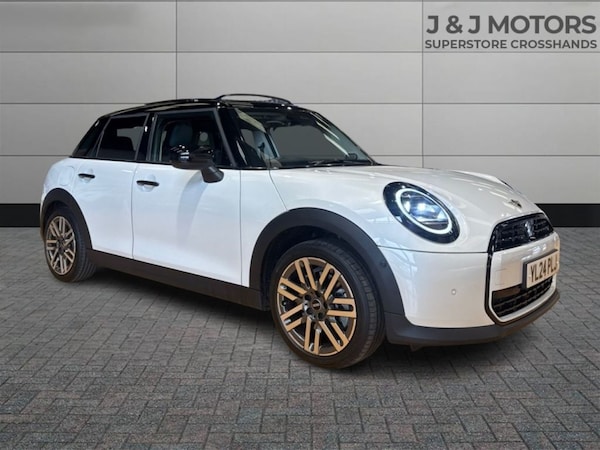 Used MINI Cooper 2024 for sale - 76279348: Photo 1