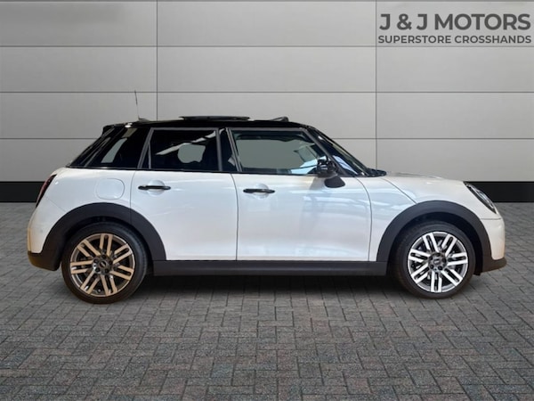 Used MINI Cooper 2024 for sale - 76279348: Photo 8